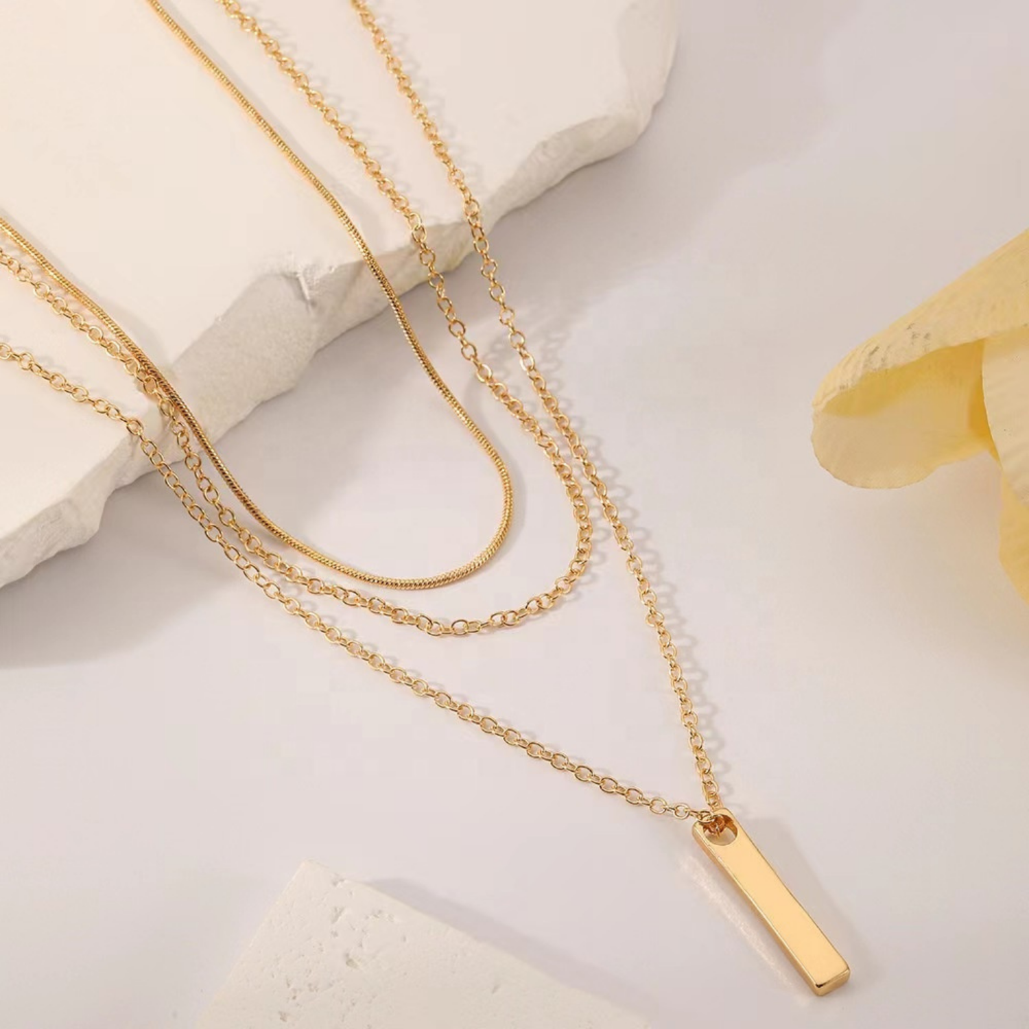 Minimalistische Gold Halskette für Damen – Stab Anhänger